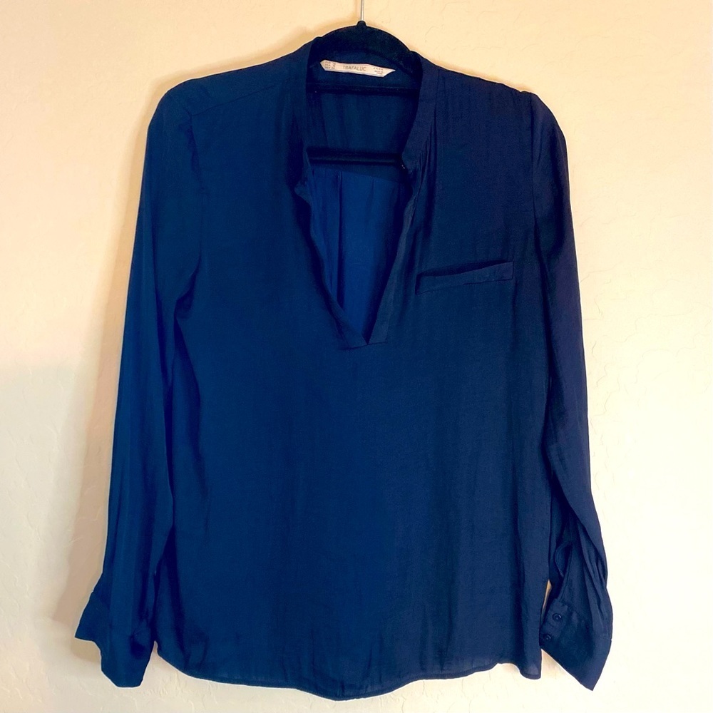 Zara Trafaluc navy blue blouse top shirt  v- neck pocket button Size M